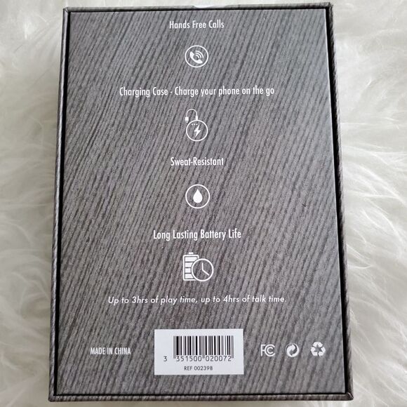 Azzaro Wireless Earbuds - Picture 6 of 6